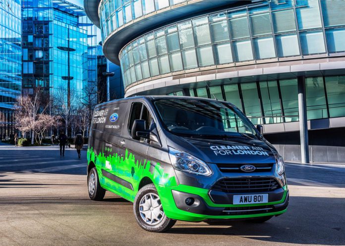 Ford-Transit-Custom-Plug-in-Hybrid_05