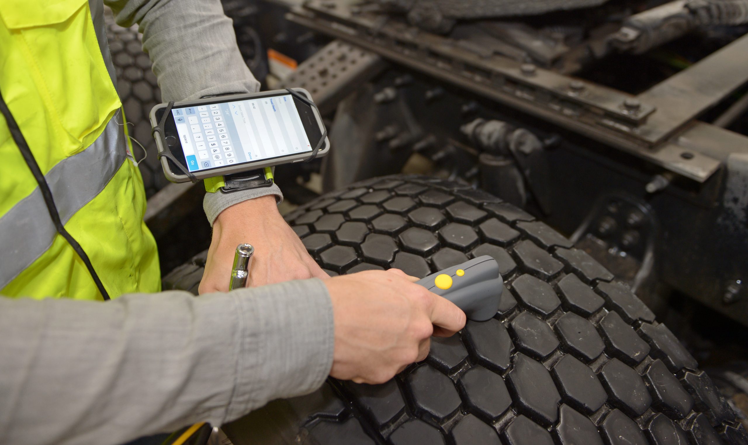 The Future Of Trucking Is Here: Chromakopia'S Innovative Tracker - w2ip48n