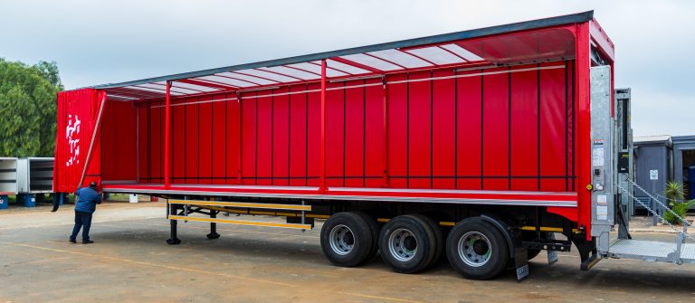 Serco Delivers New Multi-Mode Trailers